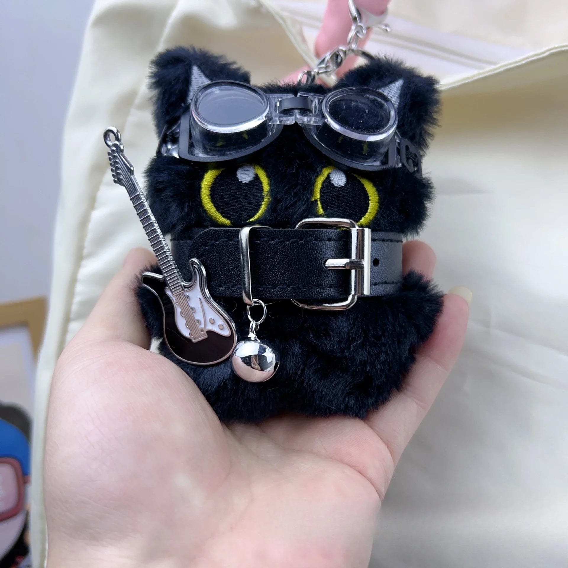 Big-Eye Black Cat Keychain
