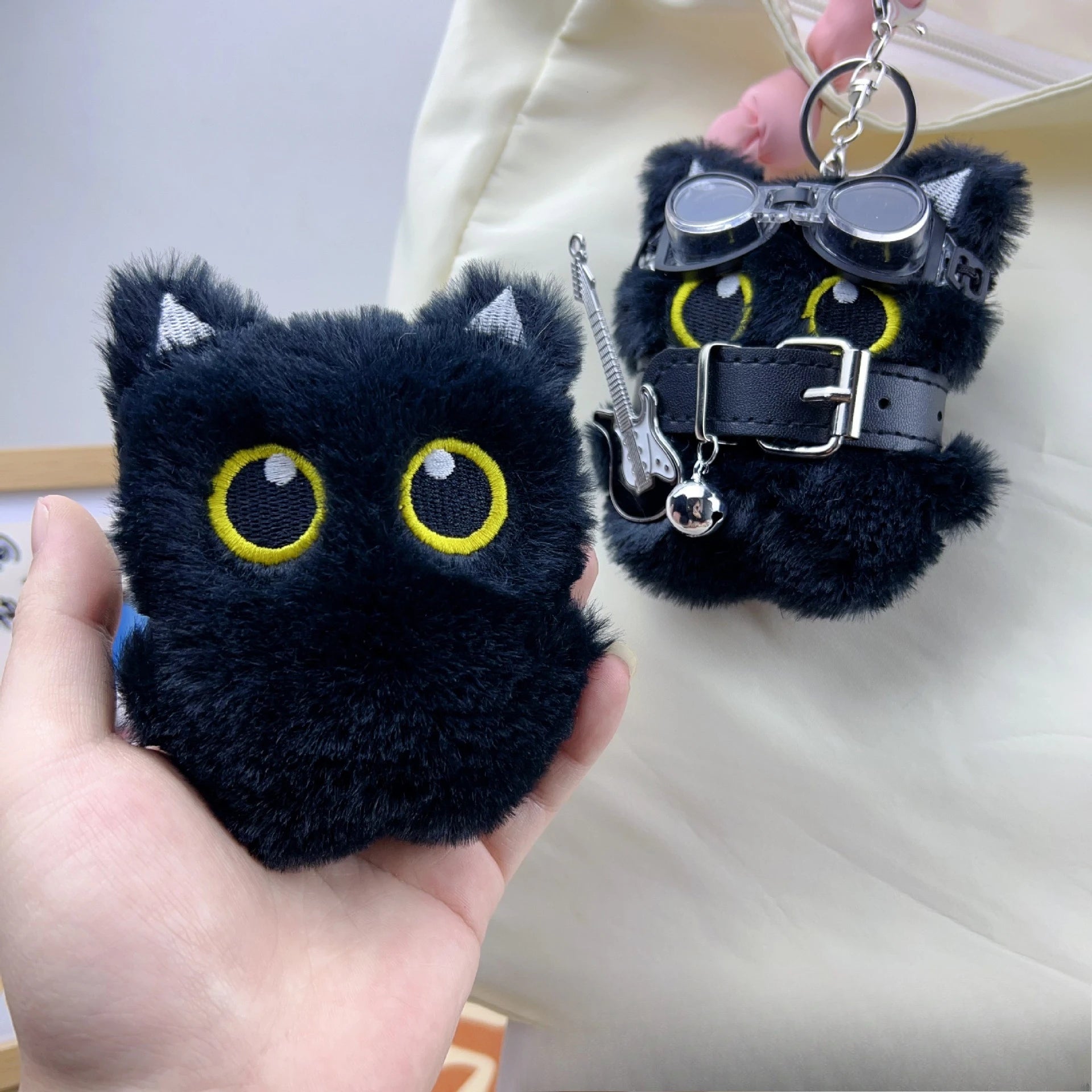 Big-Eye Black Cat Keychain