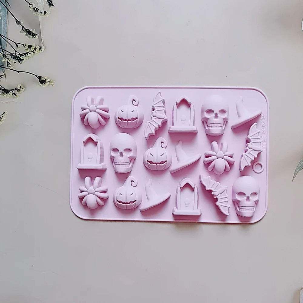 18-Cavity Halloween Silicone Treat Mold
