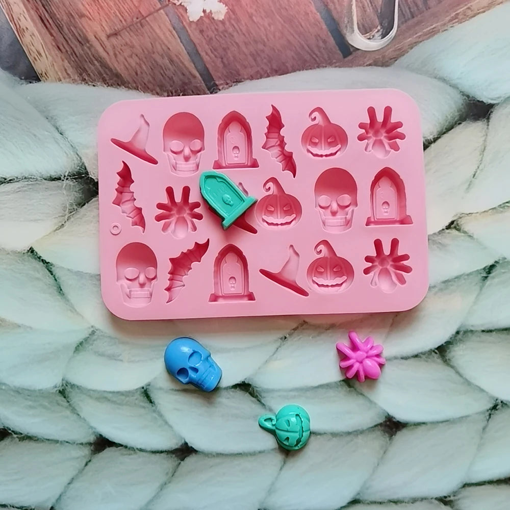 18-Cavity Halloween Silicone Treat Mold