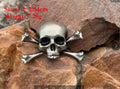 Gothic skull lapel pin - Variant D